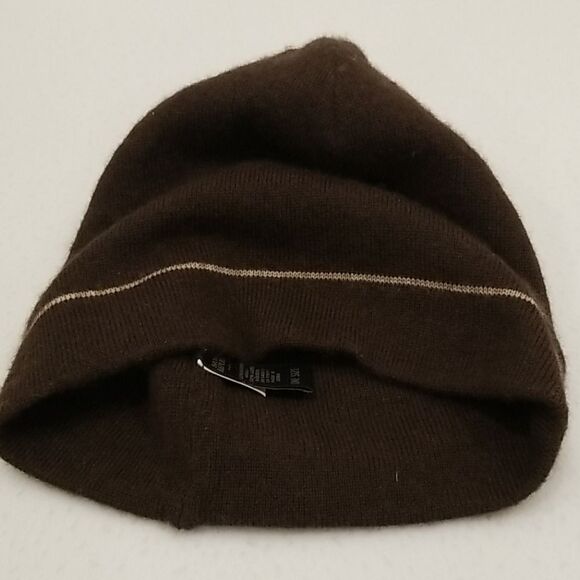 ⭐3/$20⭐ Banana Republic Wool Hat - Picture 7 of 7